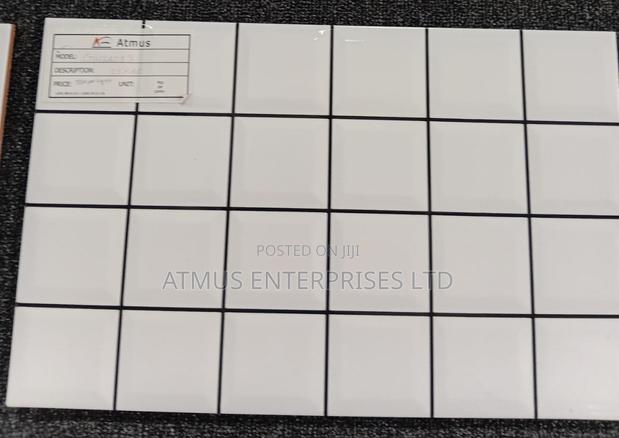 Twyford GW24083 Tile