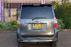 Toyota Noah 2008 Gray