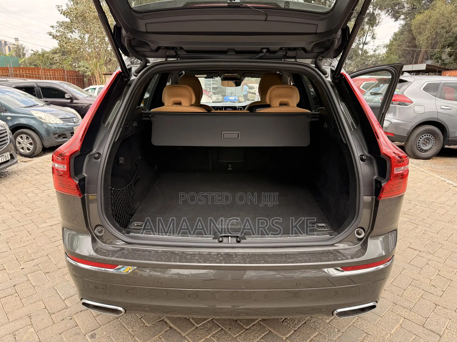 Volvo XC60 2019 Gray
