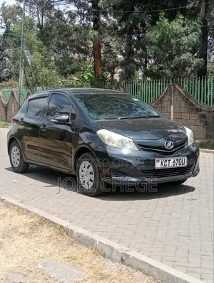 Toyota Vitz 2011 Black