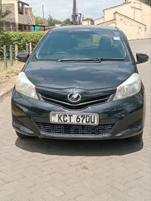 Toyota Vitz 2011 Black