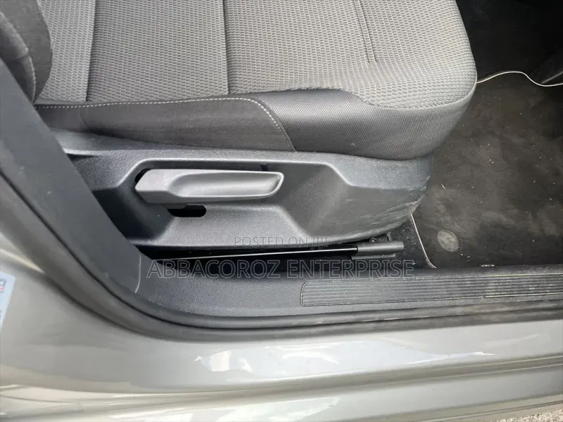 Volkswagen Golf 2019 Silver