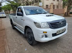 Toyota Hilux 2014