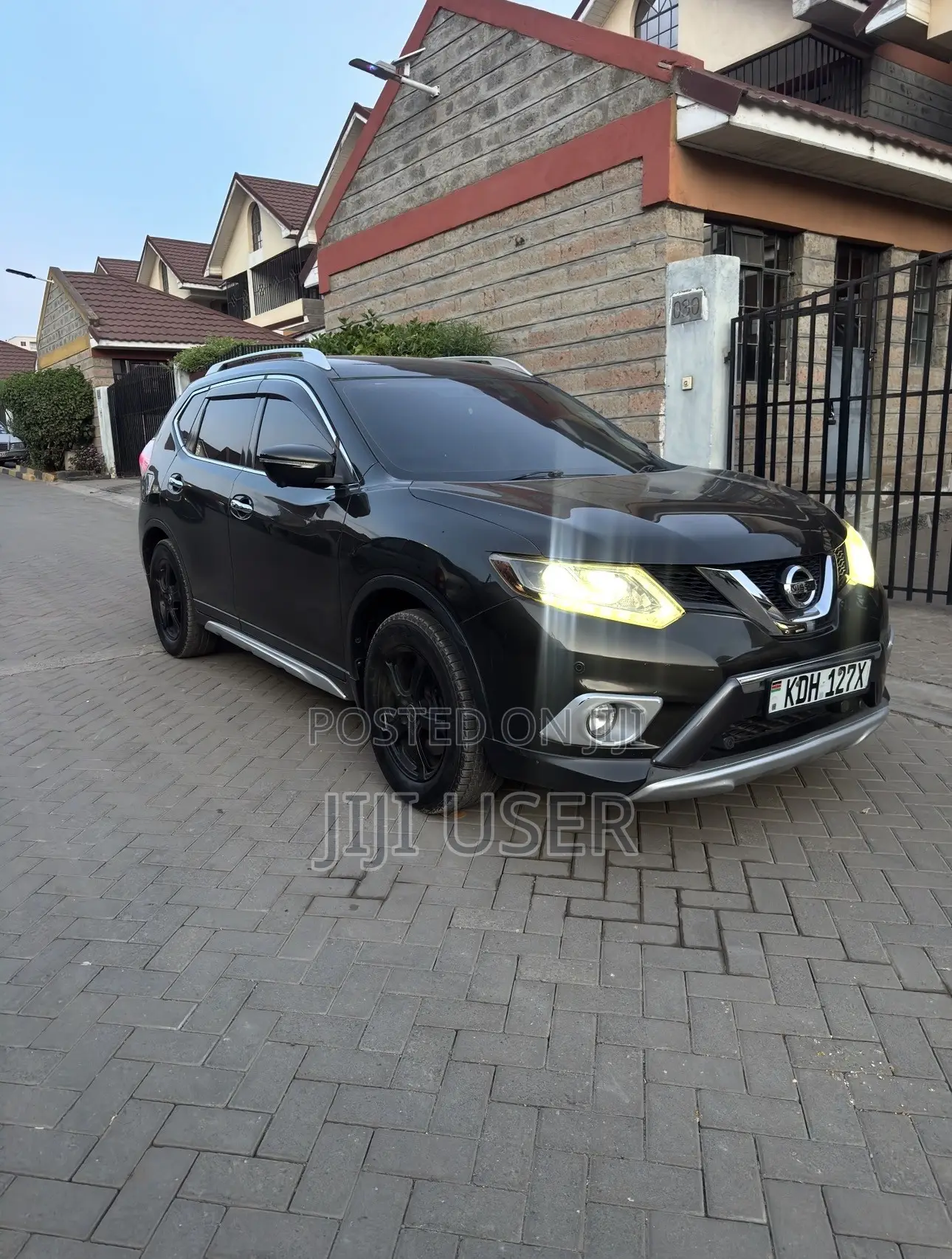 Nissan X-Trail 2.0 Petrol AWD 2015 Green
