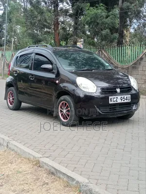 Toyota Passo 2013 Maroon