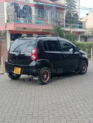 Toyota Passo 2013 Maroon