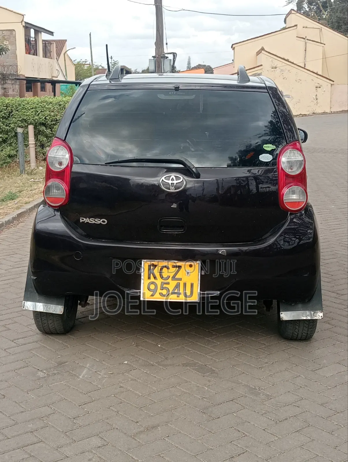 Toyota Passo 2013 Maroon