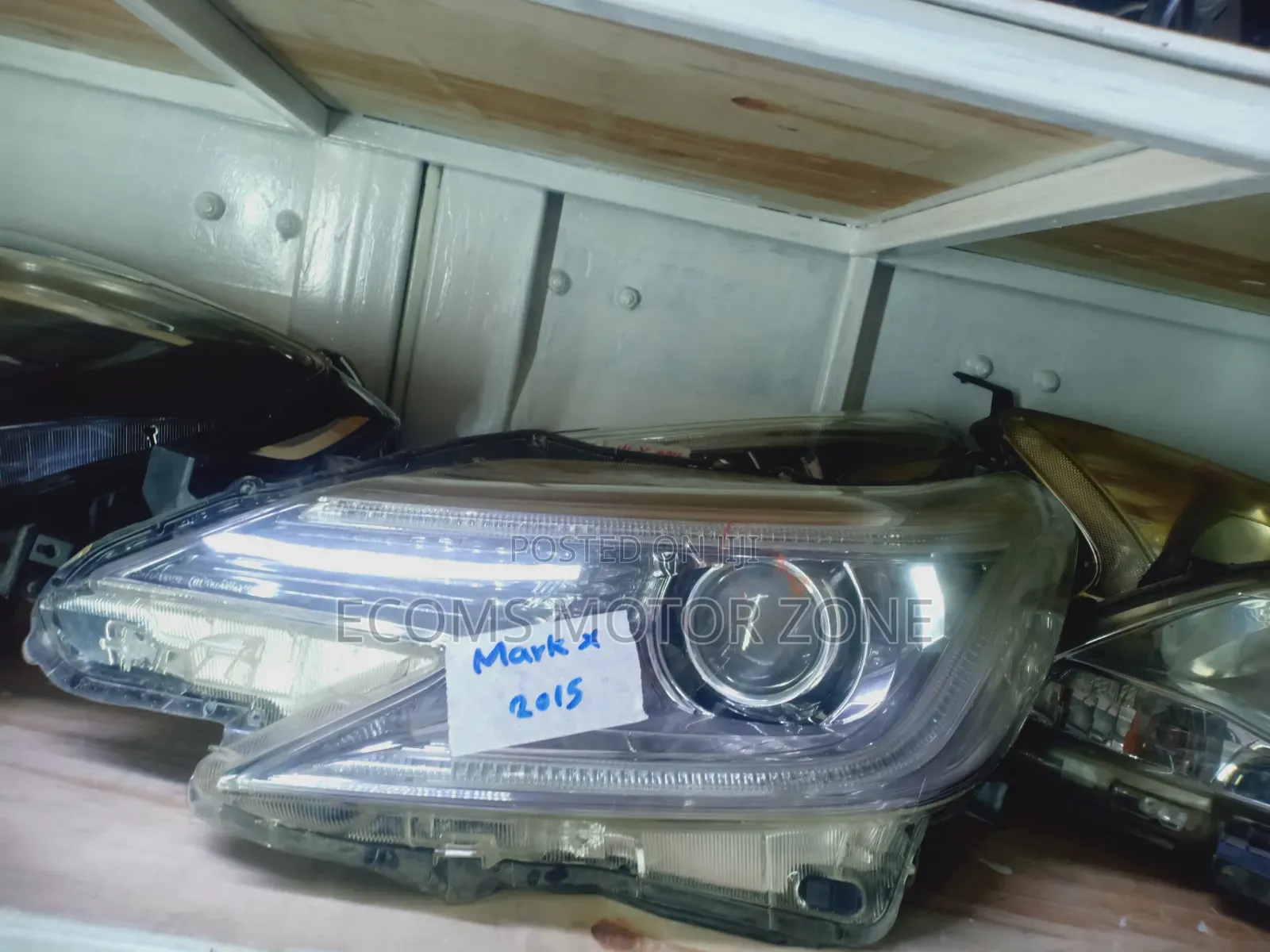 Toyota Mark X 2015 Headlight