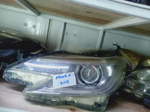 Toyota Mark X 2015 Headlight