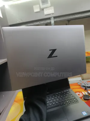 Laptop HP ZBook Firefly 14 G7 32GB Intel Core i7 SSD 32GB