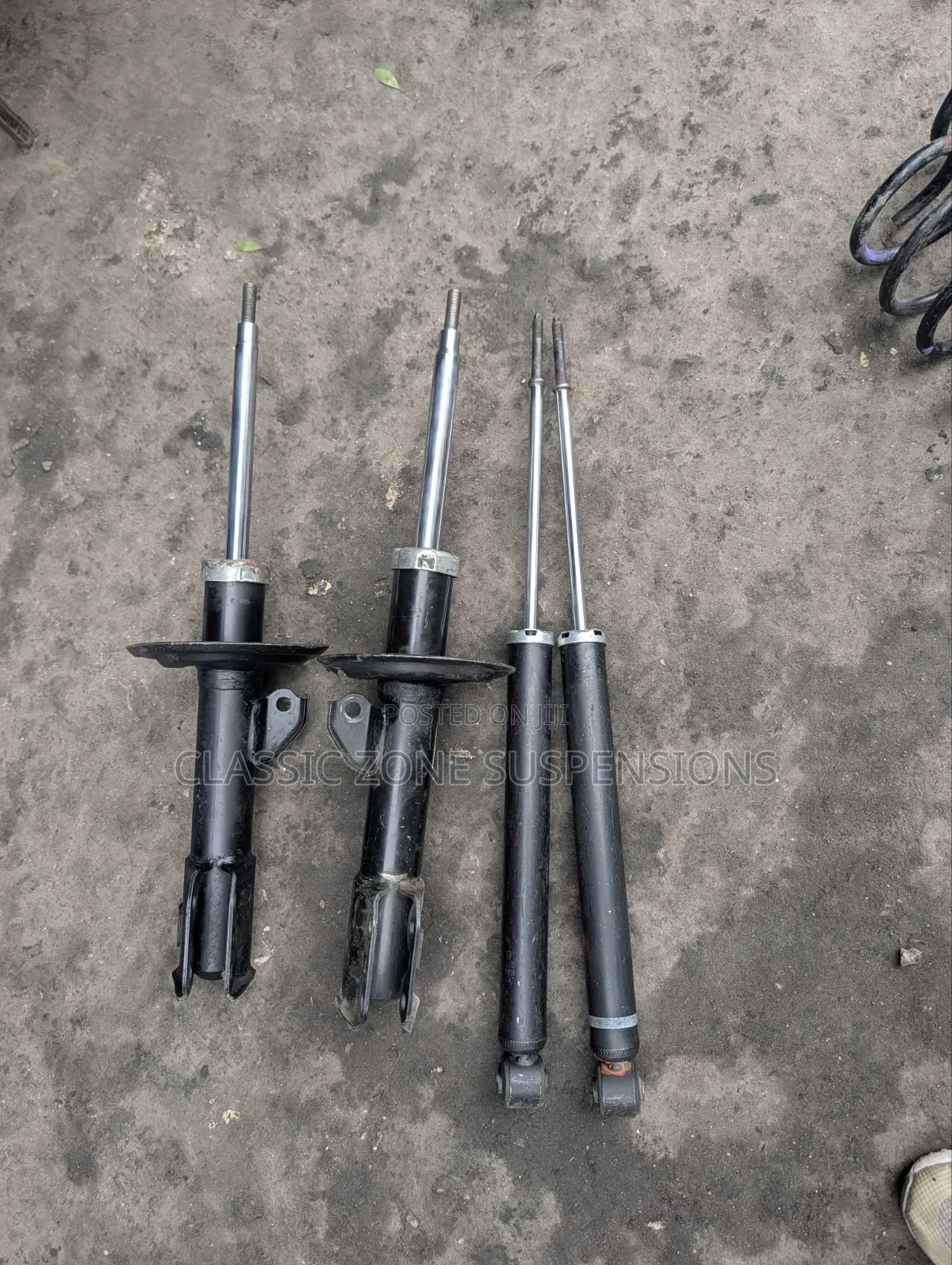 Toyota Aqua Shock Absorbers.