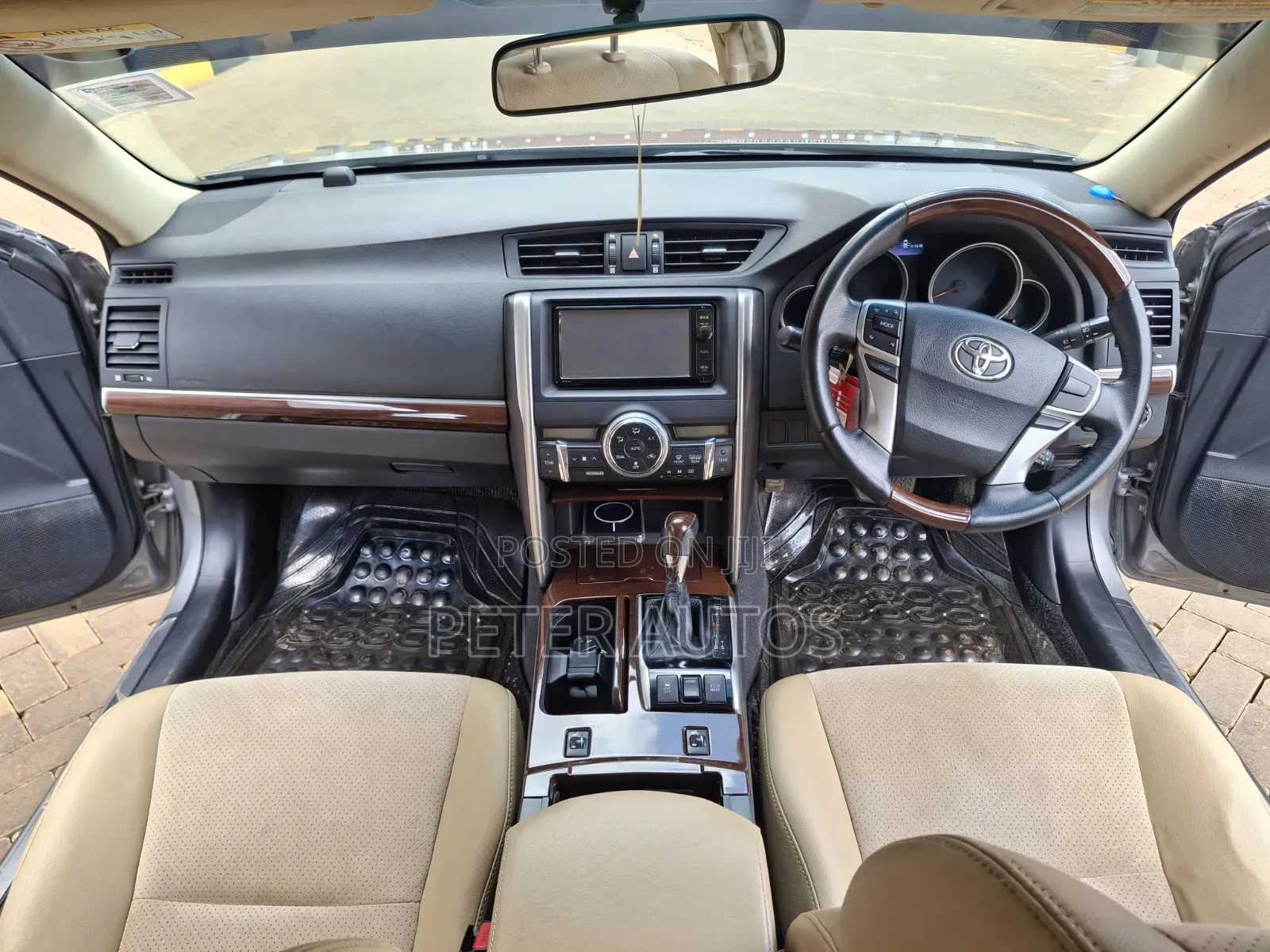 Toyota Mark X 2.5 AWD 2015 Gray
