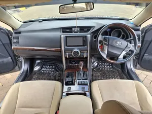 Toyota Mark X 2.5 AWD 2015 Gray