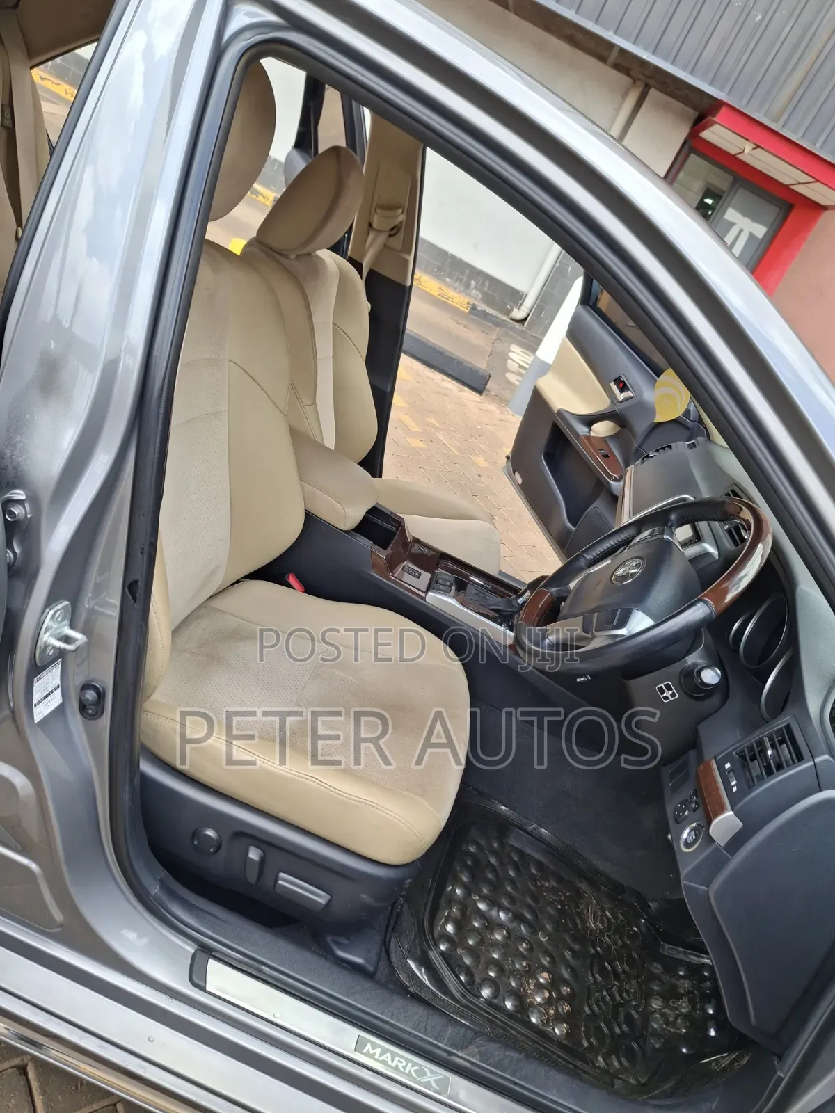 Toyota Mark X 2.5 AWD 2015 Gray