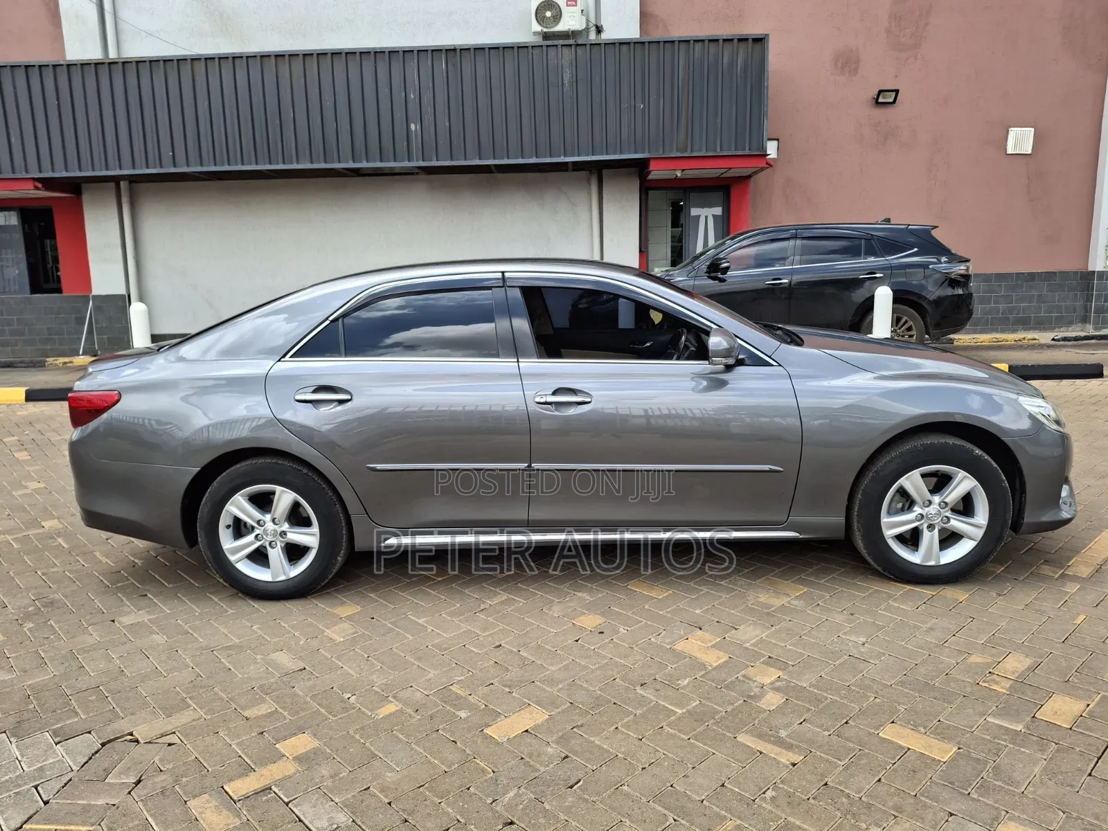Toyota Mark X 2.5 AWD 2015 Gray