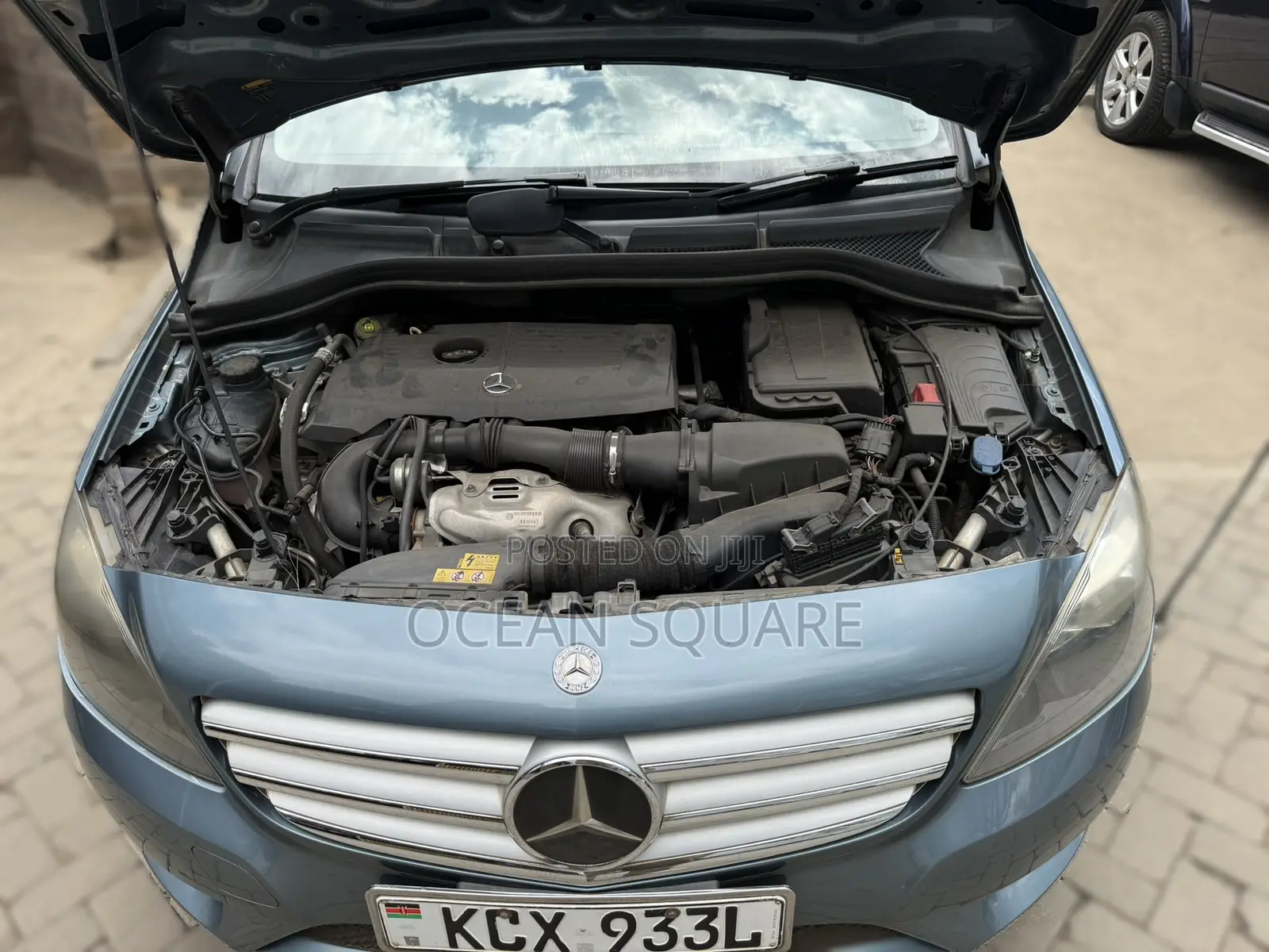 Mercedes-Benz B-Class B180 Petrol 2012 Blue