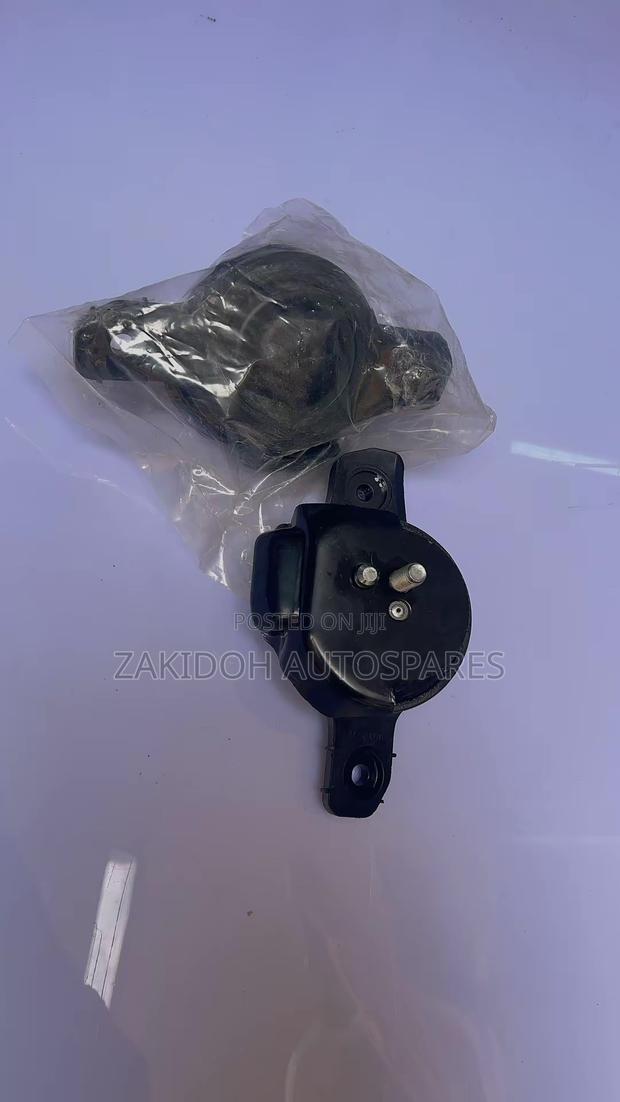 Genuine Subaru Left & Right Engine Mounting / Rubber Cushion