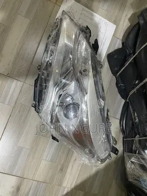 Vitz 2019 Headlihght Non Zenon