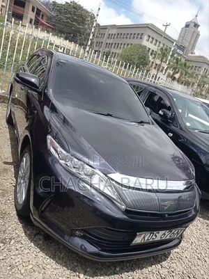 Toyota Harrier 2.0 2018 Black