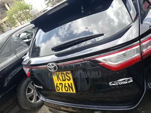 Toyota Harrier 2.0 2018 Black