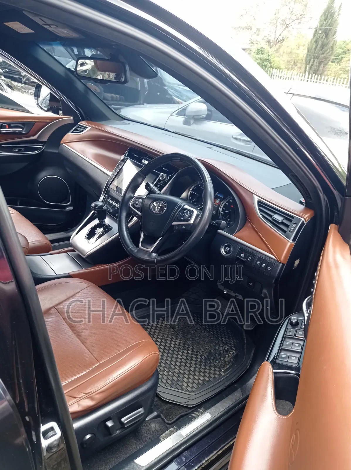 Toyota Harrier 2.0 2018 Black