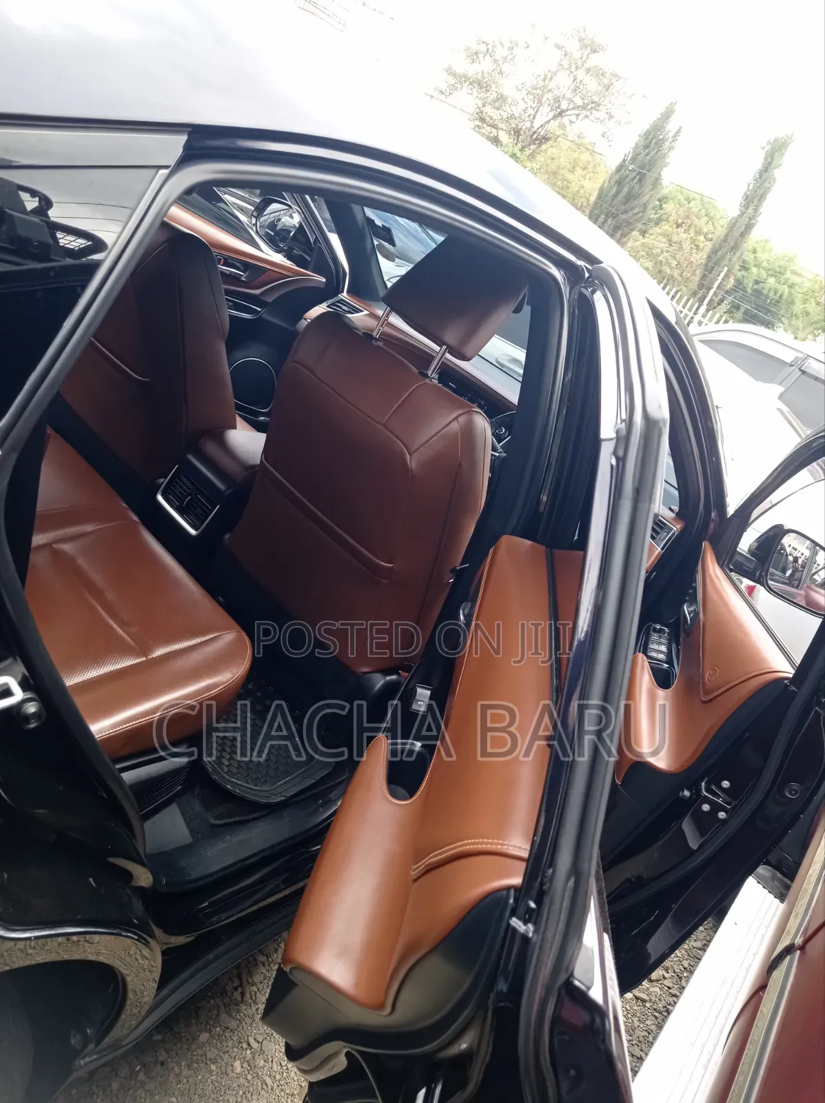 Toyota Harrier 2.0 2018 Black