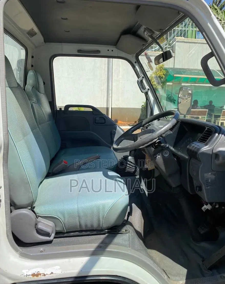 ISUZU NKR 2016 White for Sale