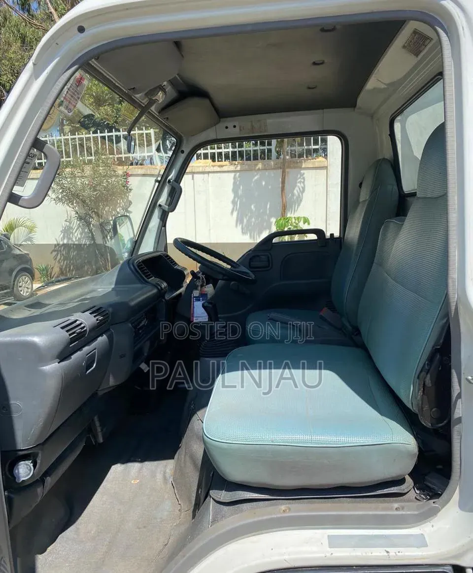 ISUZU NKR 2016 White for Sale