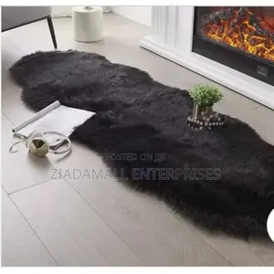 Fluffy Bedside/Dashboard Chiwawa Mat 60x180cm-