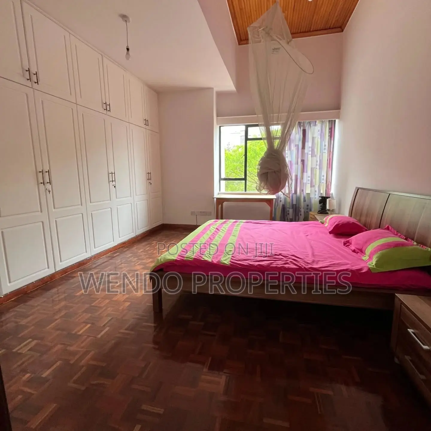 4bdrm Penthouse in State House Area for rent
