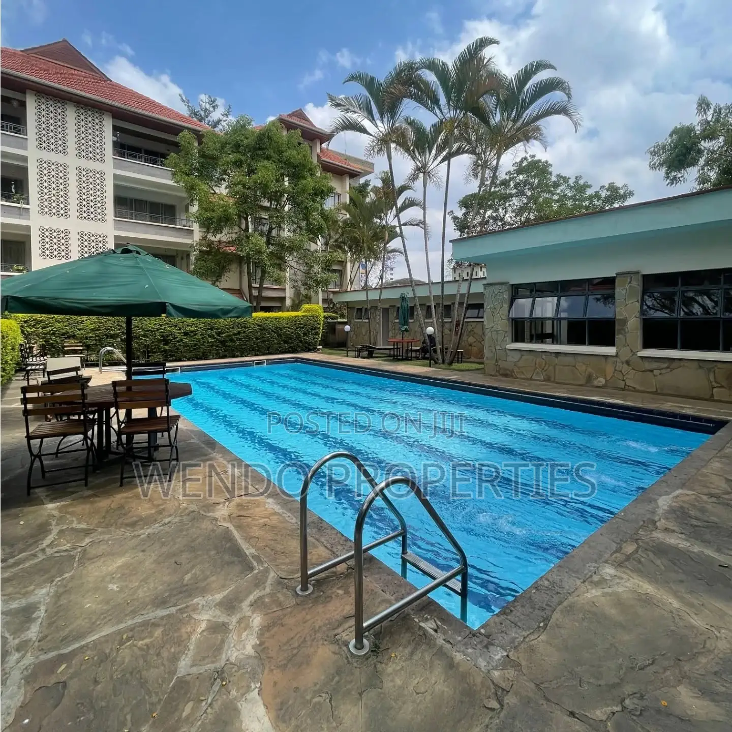 4bdrm Penthouse in State House Area for rent