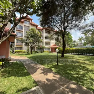 4bdrm Penthouse in State House Area for rent