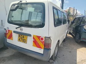 Nissan Vanette 2013 White