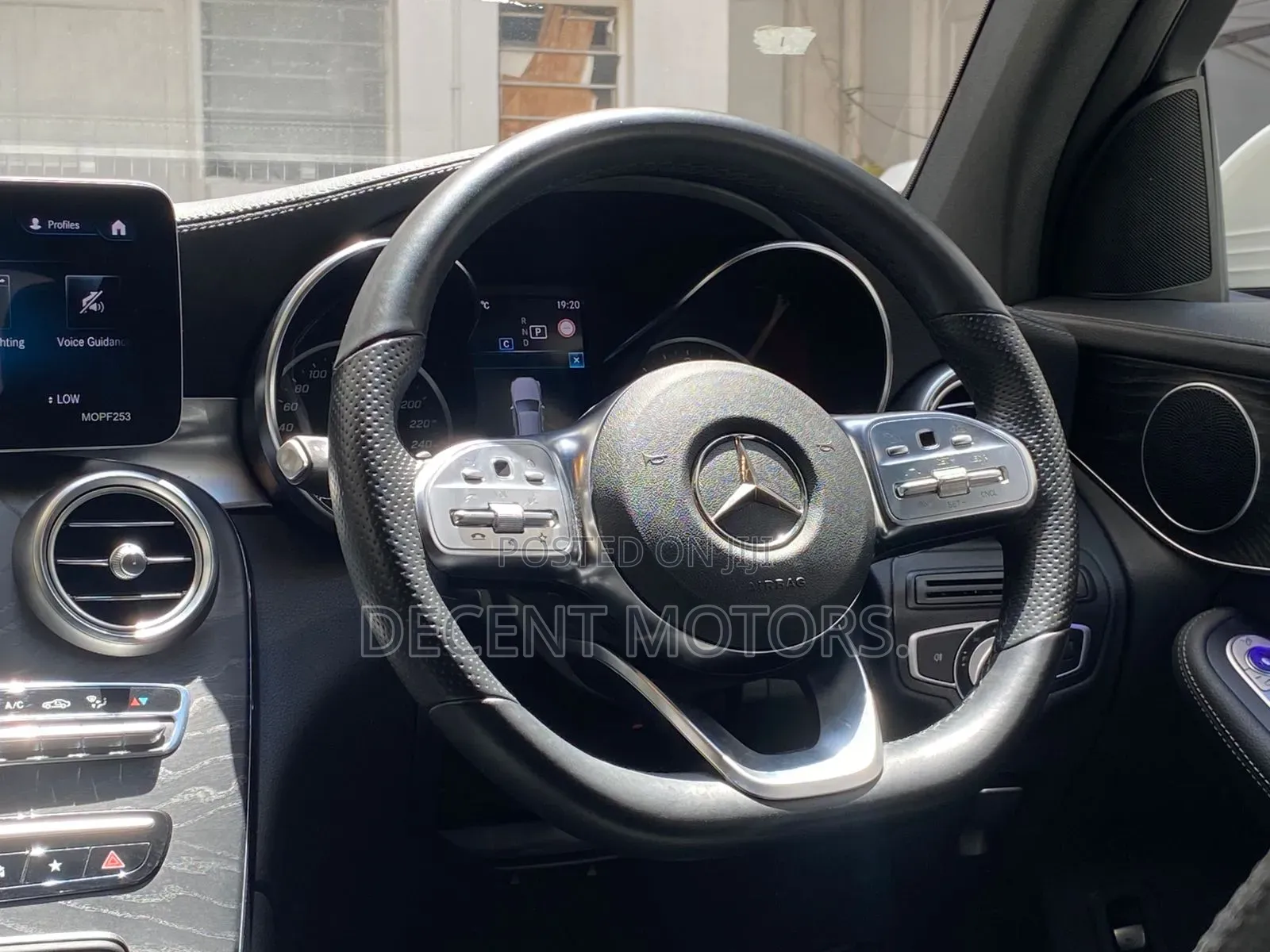 Mercedes-Benz GLC-Class 2019 White