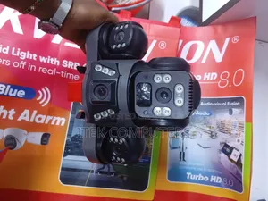 Solar Powered 4g Triple Lens Outdoor PTZ Camera With 3 Lenses