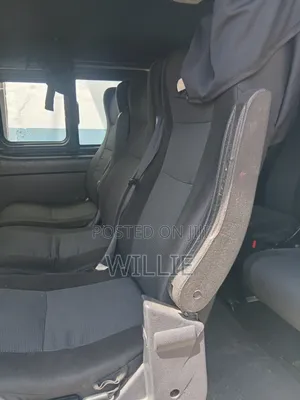 Toyota HiAce 2018 White