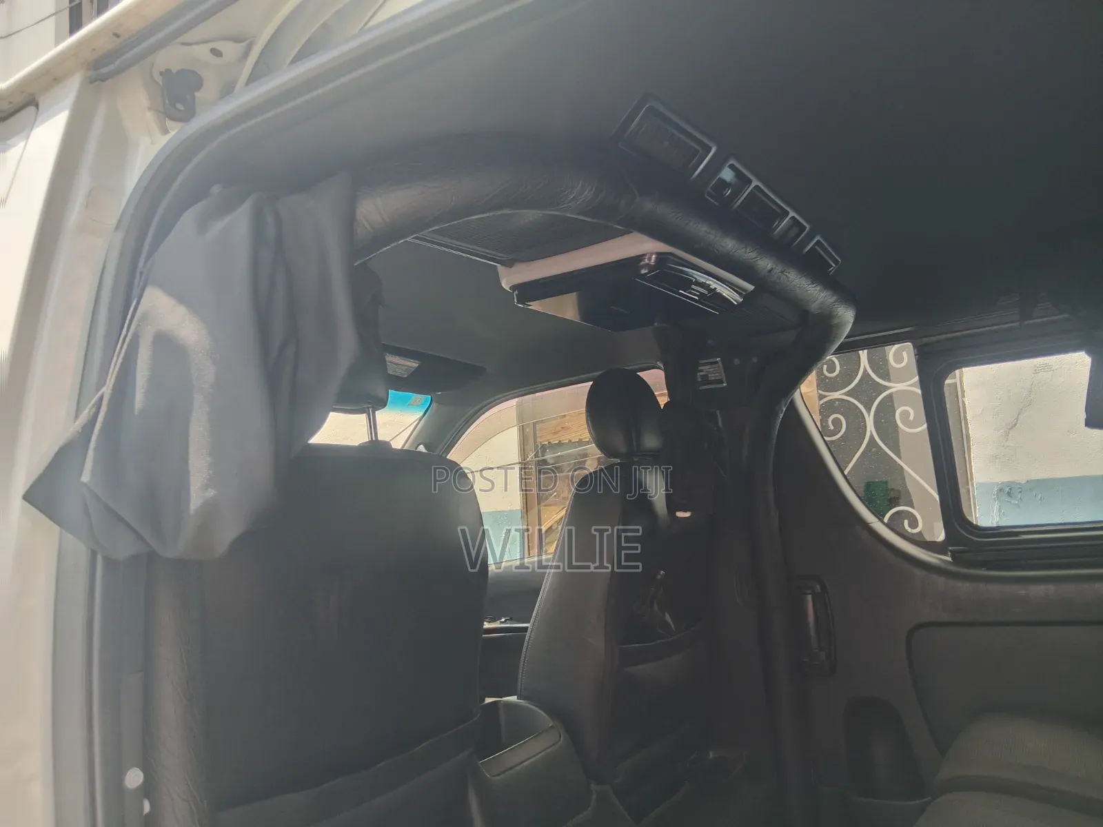Toyota HiAce 2018 White
