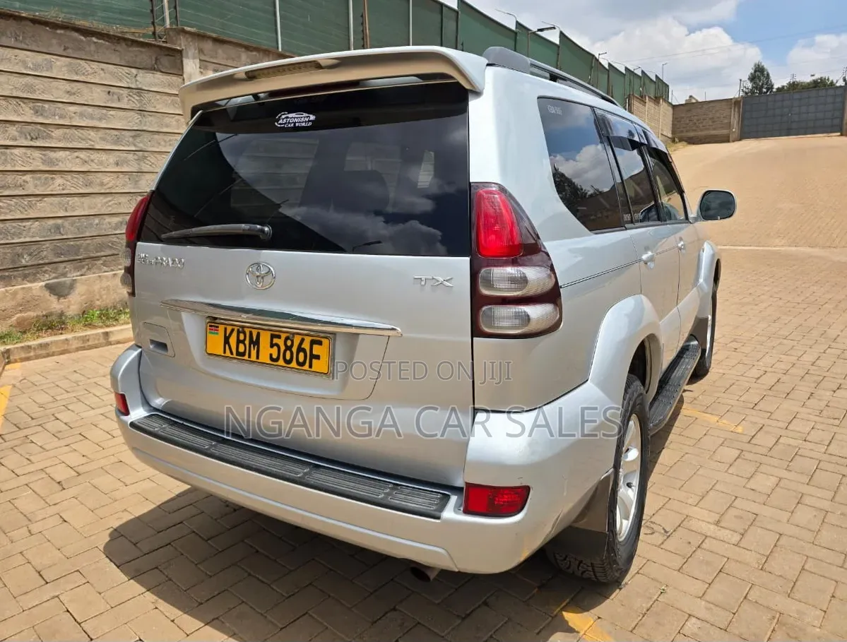 Toyota Land Cruiser Prado 2004 Silver