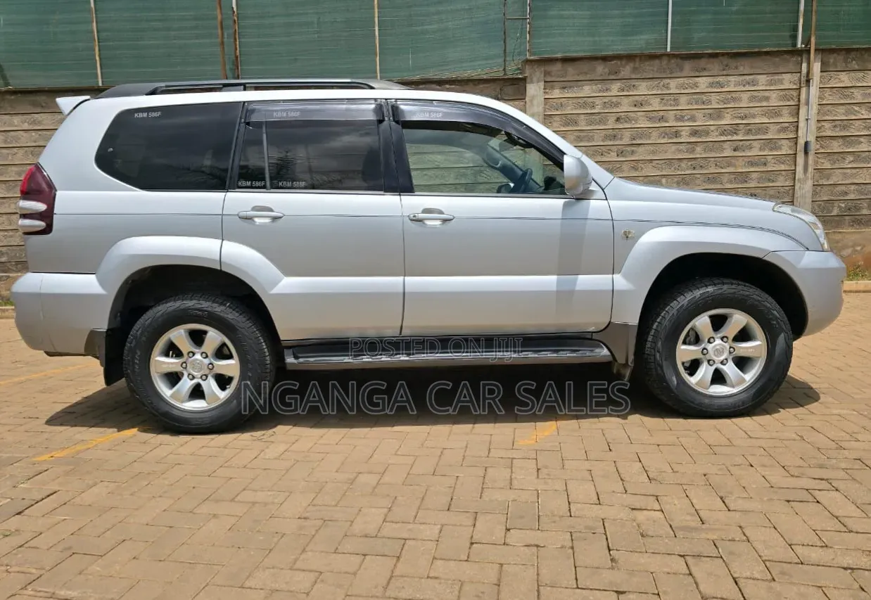 Toyota Land Cruiser Prado 2004 Silver