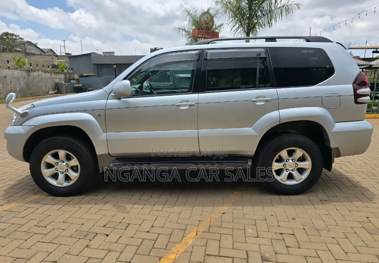 Toyota Land Cruiser Prado 2004 Silver