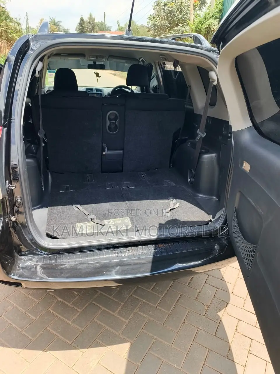 Toyota Vanguard 2010 Black
