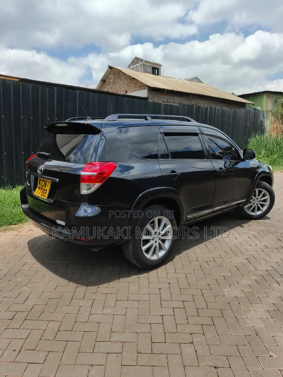Toyota Vanguard 2010 Black