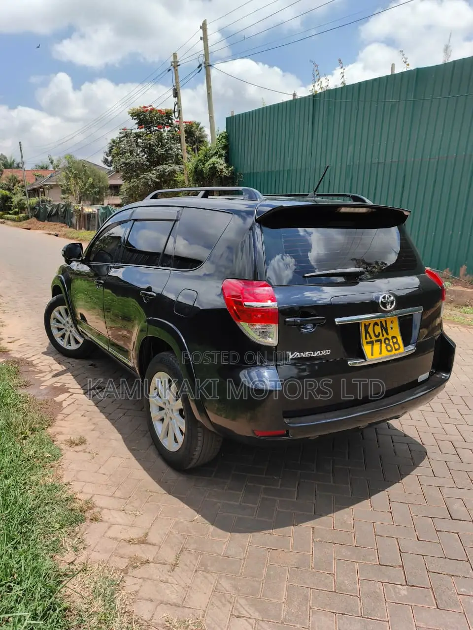 Toyota Vanguard 2010 Black