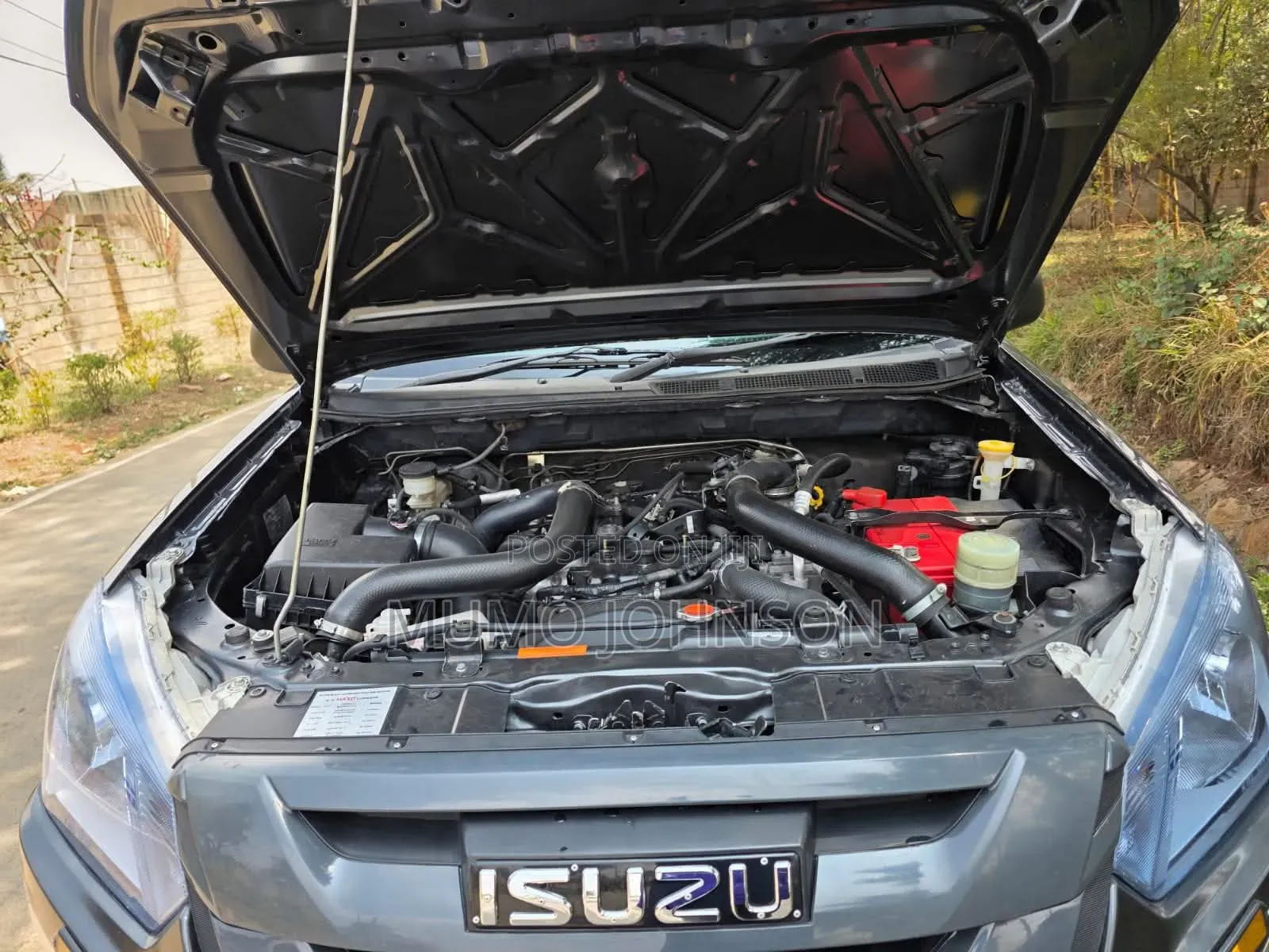 Isuzu D-MAX 2023 Gray