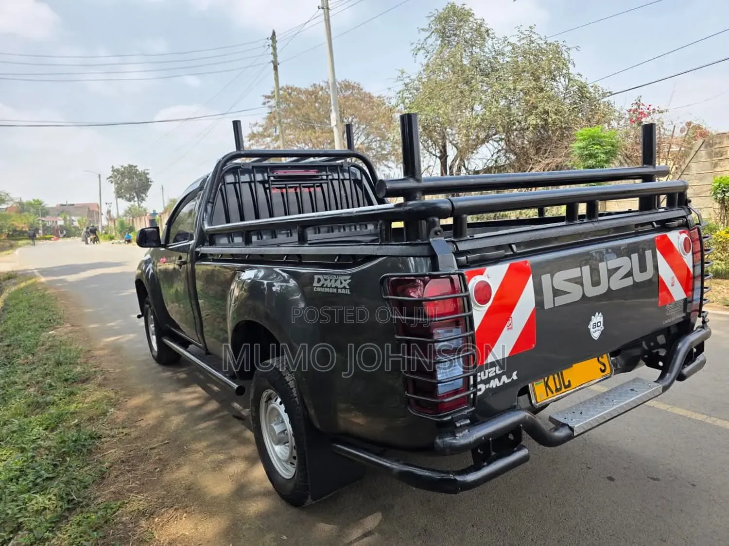 Isuzu D-MAX 2023 Gray