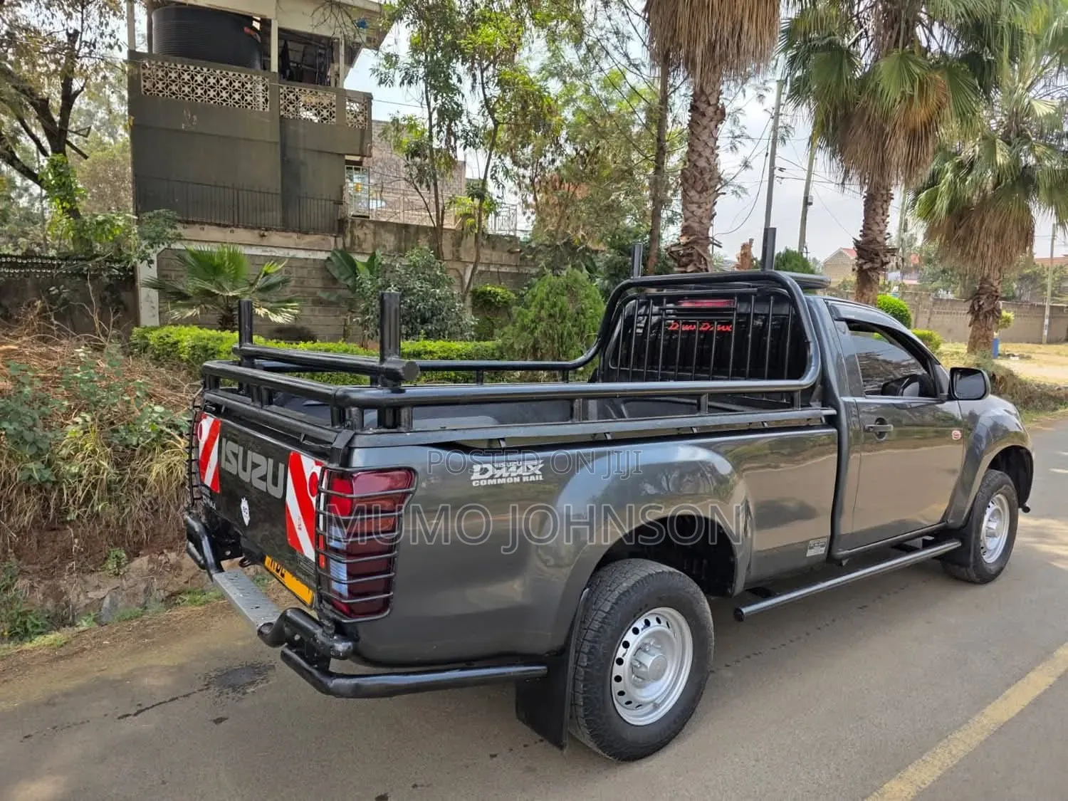 Isuzu D-MAX 2023 Gray