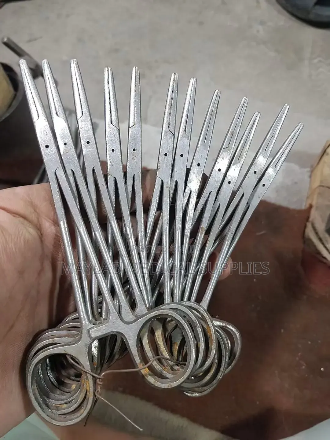 Mosquito Forceps – Fine Hemostatic Surgical Forceps