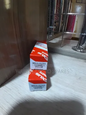 FK20HBR11 Iridium Spark Plug