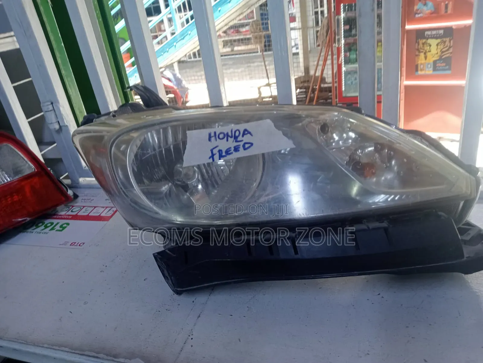 Honda Freed 2014 Headlight