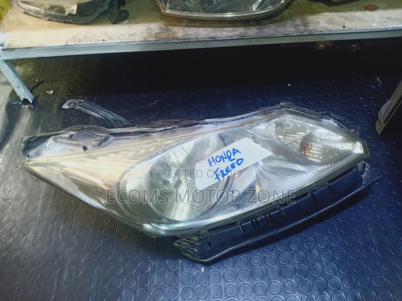 Honda Freed 2014 Headlight